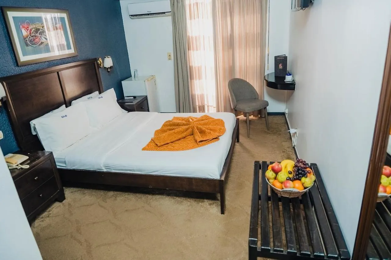 Hotel Nina Dakar 4*,